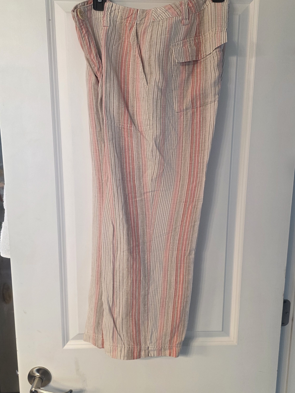 Linnen Coral and Cream Striped Capris